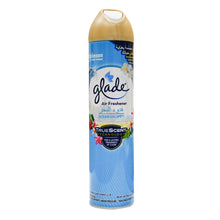 Load image into Gallery viewer, Glade Ocean Escape Air Freshener
